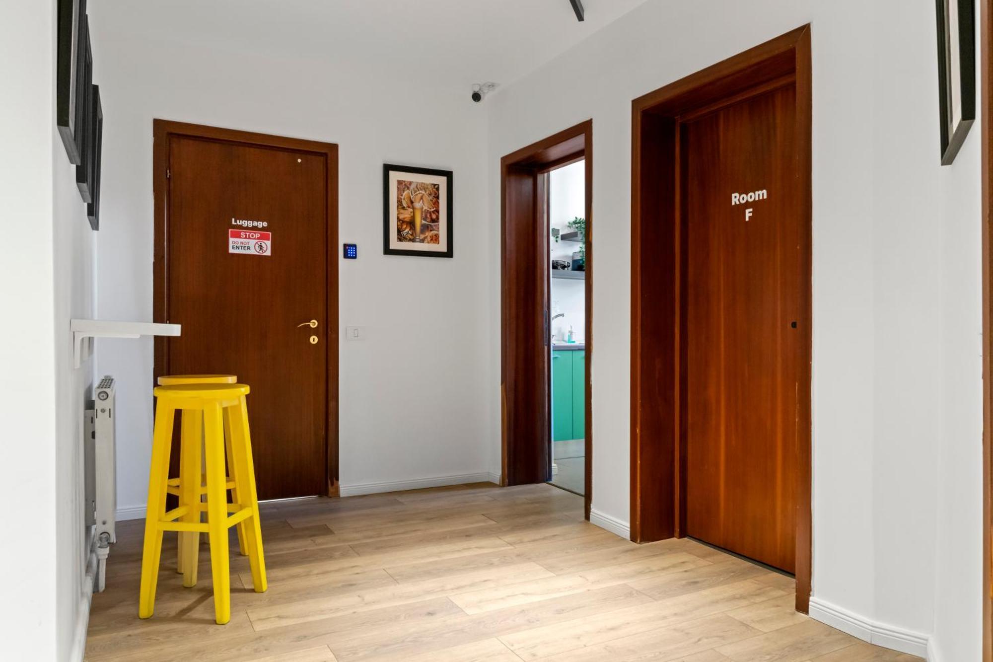 Nest Boutique Hostel Bukares Bagian luar foto