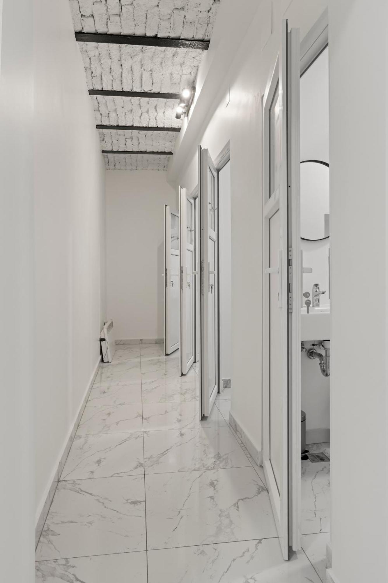 Nest Boutique Hostel Bukares Bagian luar foto